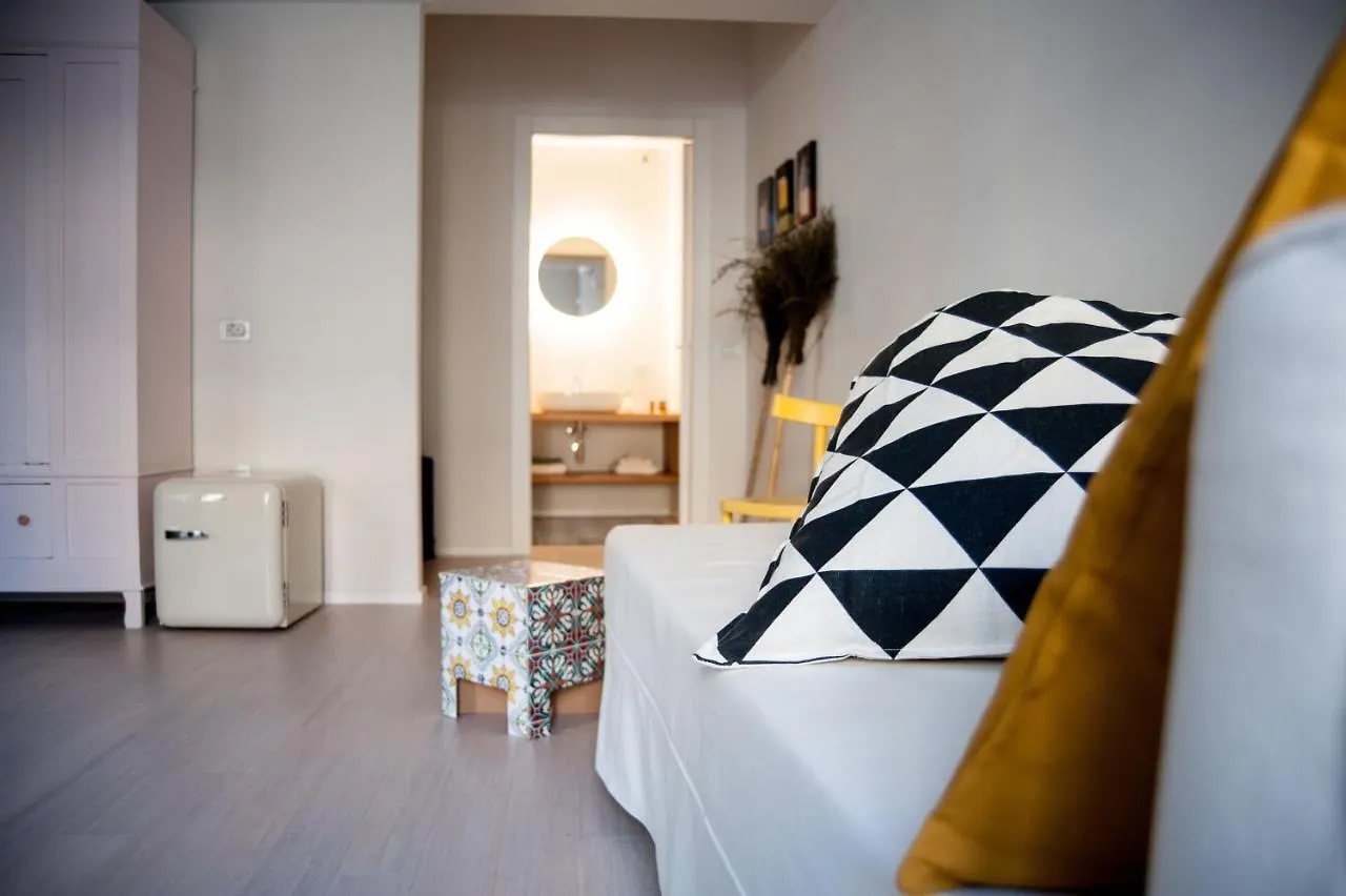 Casa Minu Santa Chiara Hotel Cagliari 0*,  Italy